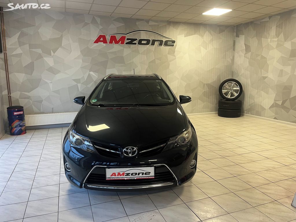 Toyota Auris, fotka 8
