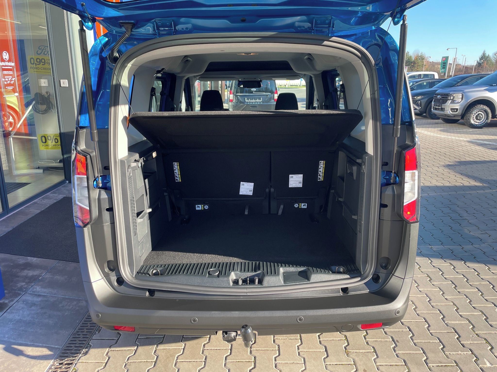 Ford Tourneo Courier, Trend 1.0 92kW man. - fotka 5