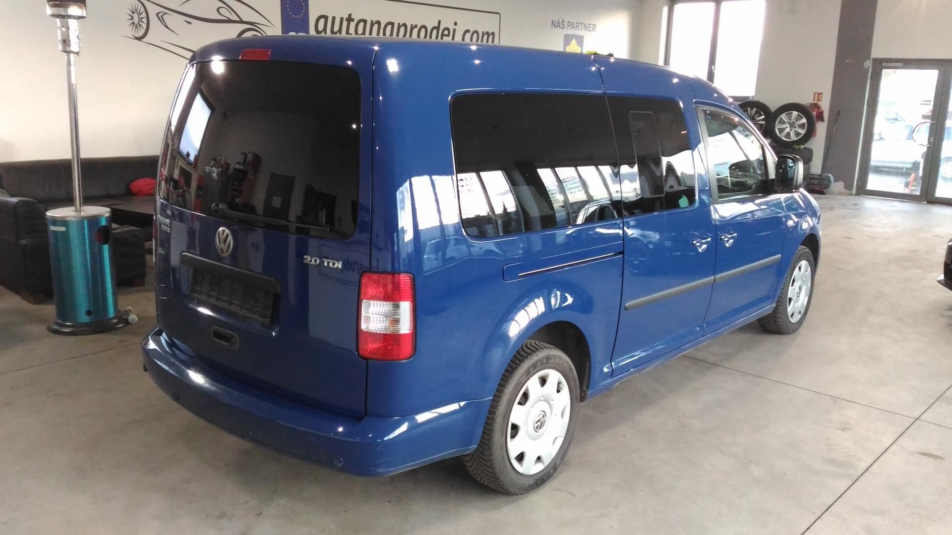 Volkswagen Caddy, TDI,MAXI,WEBASTO,PRO VOZÍČKÁŘE - fotka 6