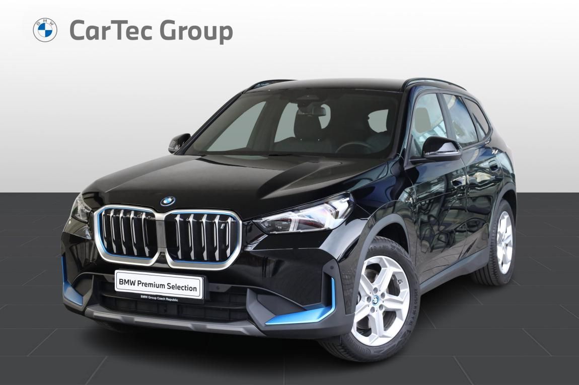 BMW iX1, xDrive30