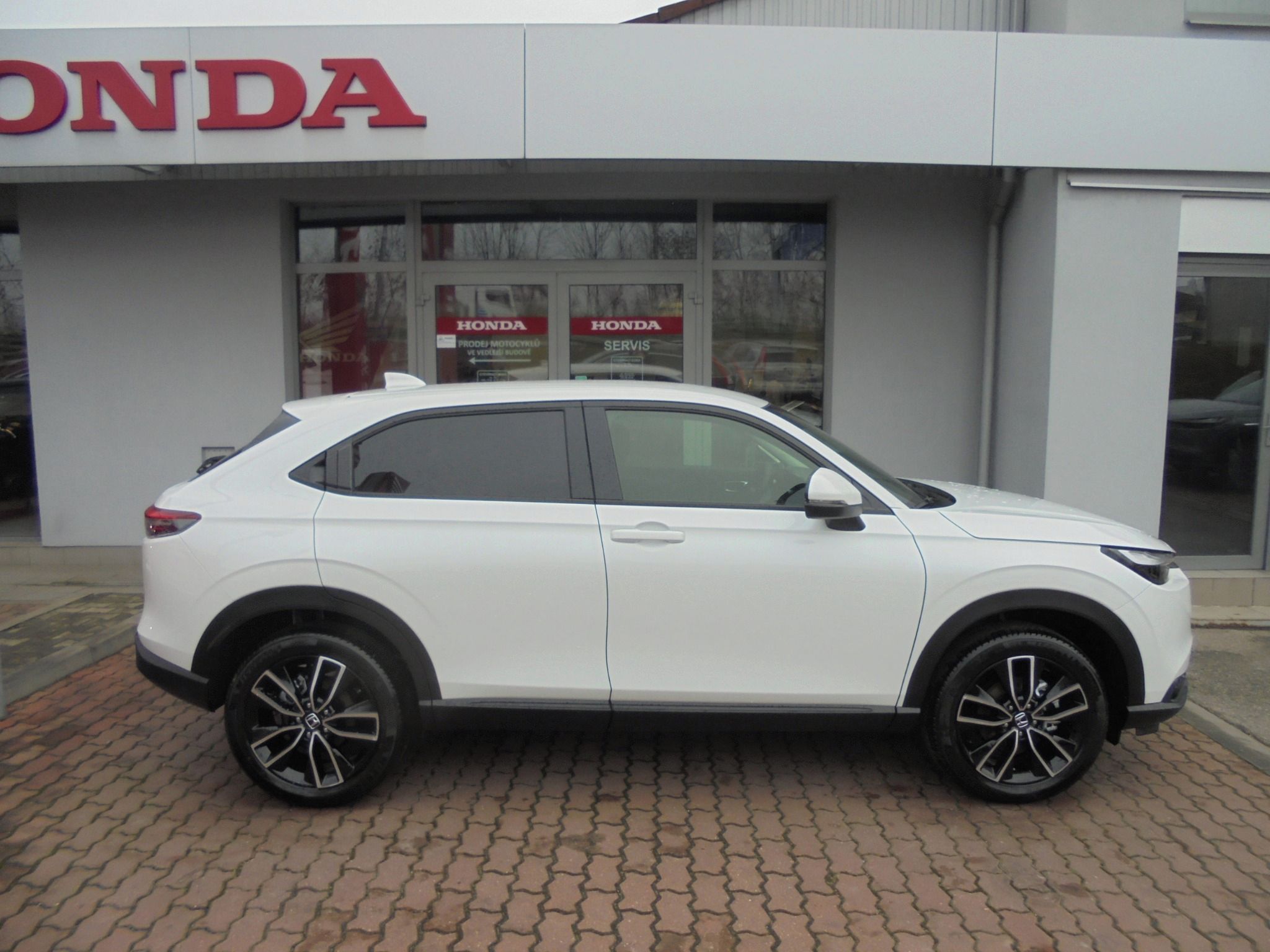 Honda HR-V, 1.5e:HEV ELEGANCE 2026 - fotka 5