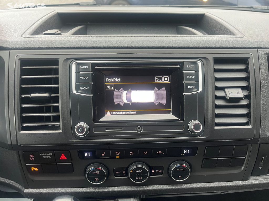 Volkswagen Caravelle, fotka 17