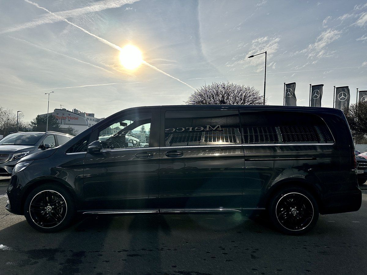 Mercedes-Benz Třídy V, 300d EXCLUSIVE 4M XL AIRMATIC - fotka 4