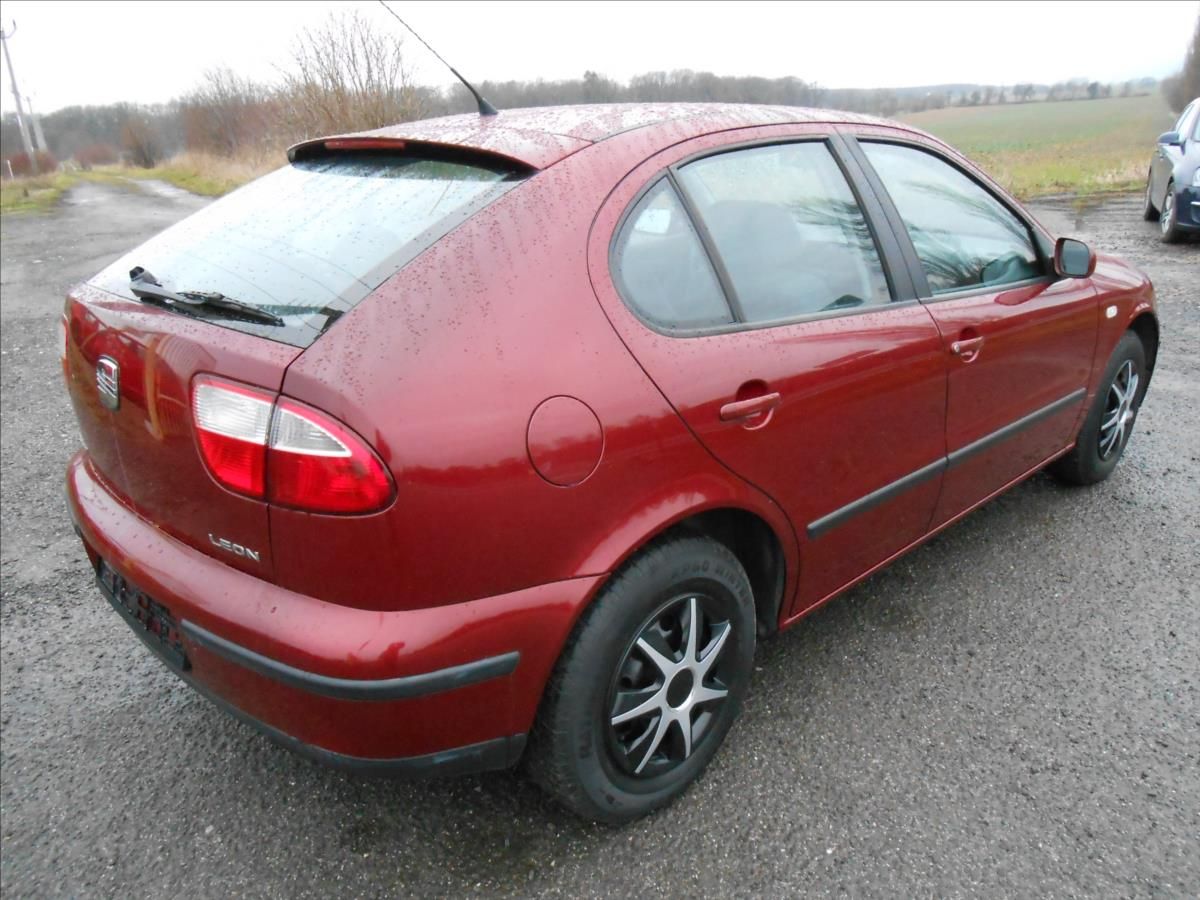 Seat Leon, 1,4 i 16V 55 kW KLIMA Serviska - fotka 3