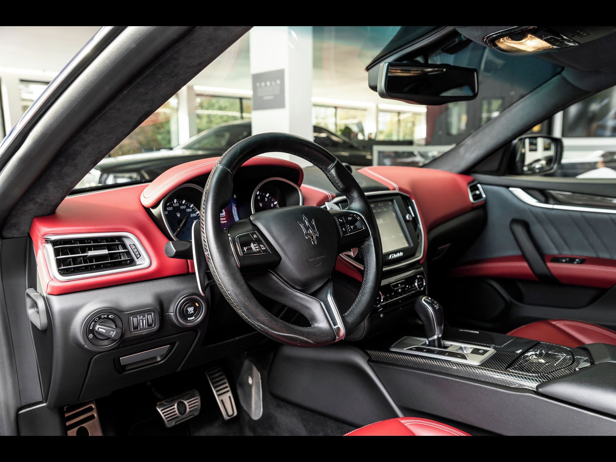 Maserati Ghibli, V6 S Q4 Premium/Sport/Carbon - fotka 5