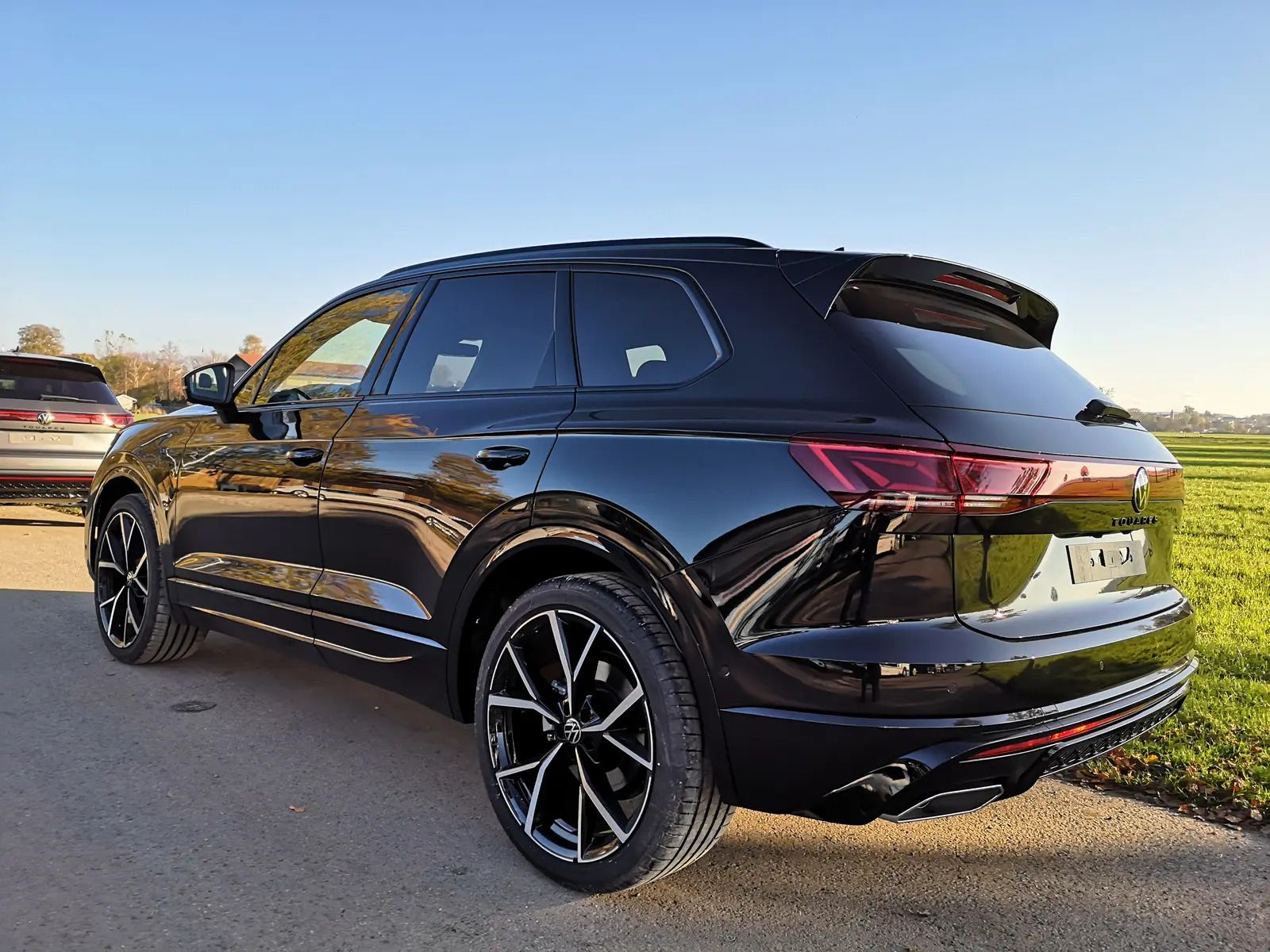 Volkswagen Touareg, 3.0TDI 286kV64x4MAX R-LINE2025