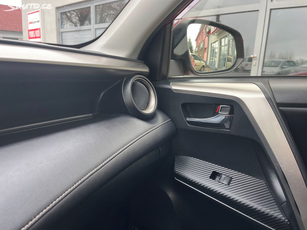 Toyota Rav4, fotka 27