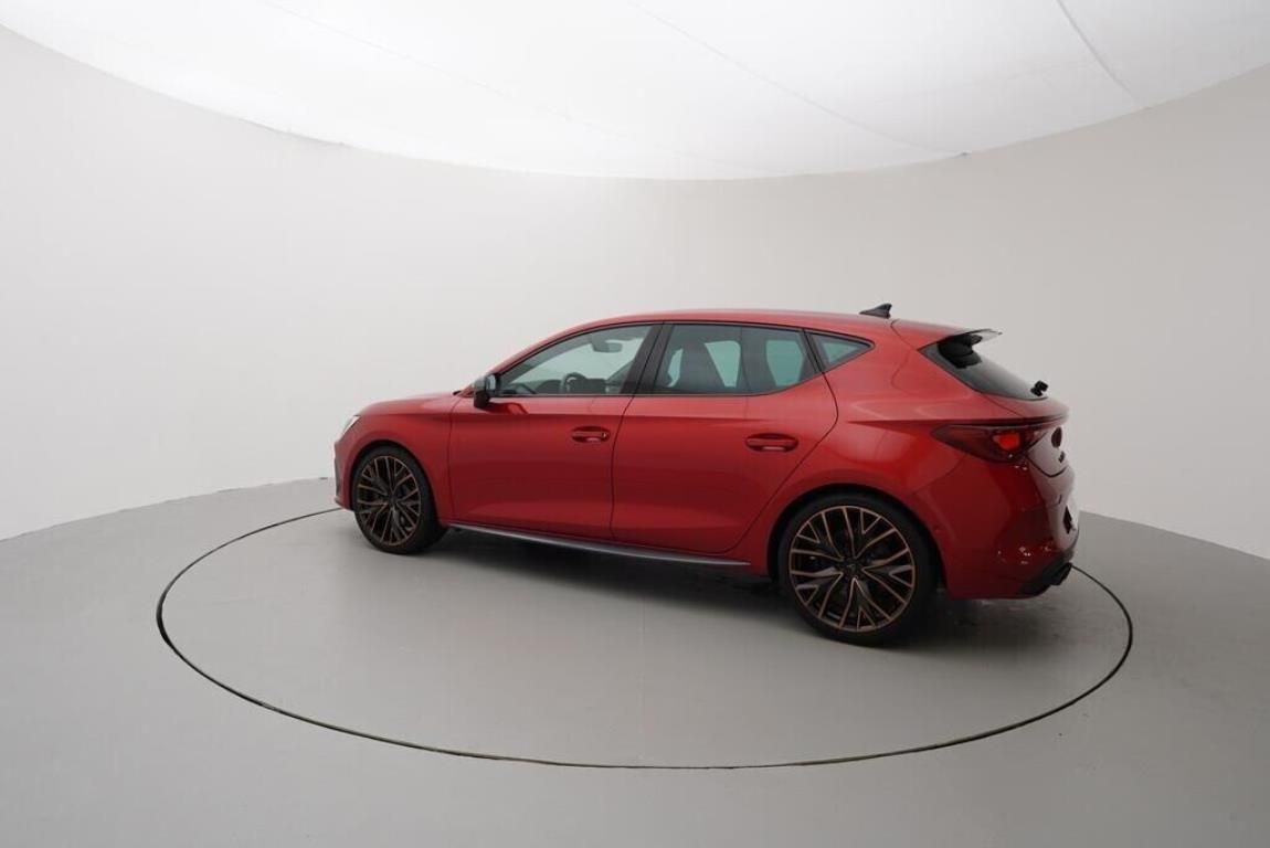 Cupra Leon, 5D 2,0 TSI 300k DSG 221 kW - fotka 3