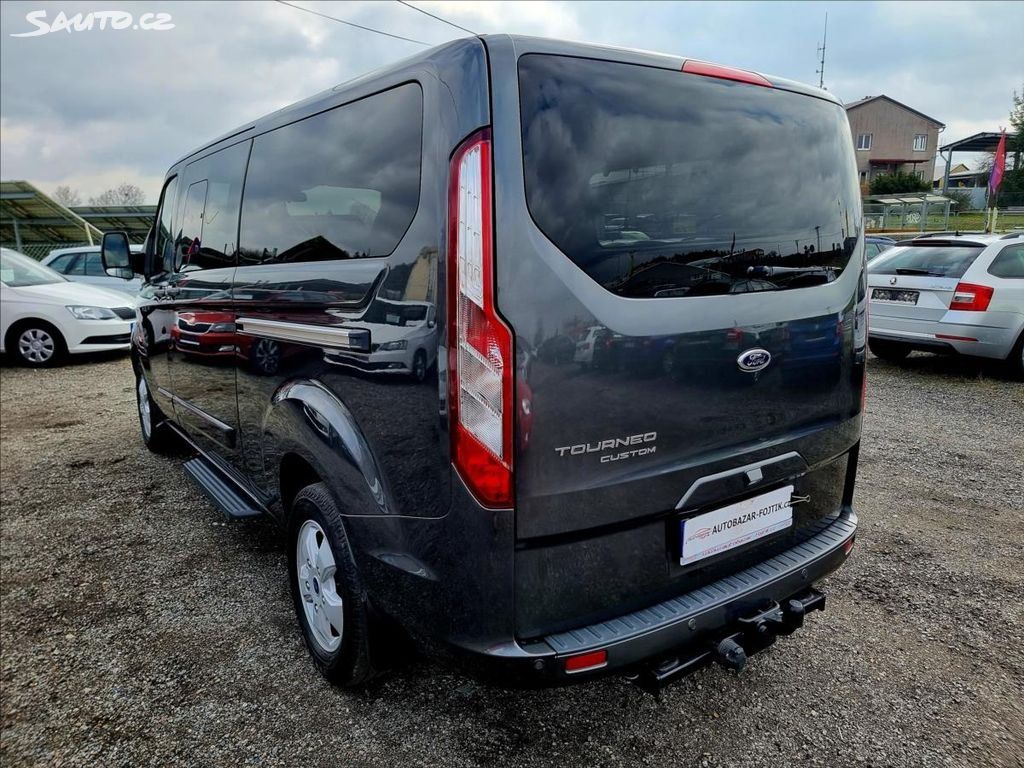Ford Tourneo Custom, 2,0 TDCi 96kW L2 Titanium,8.mí - fotka 5