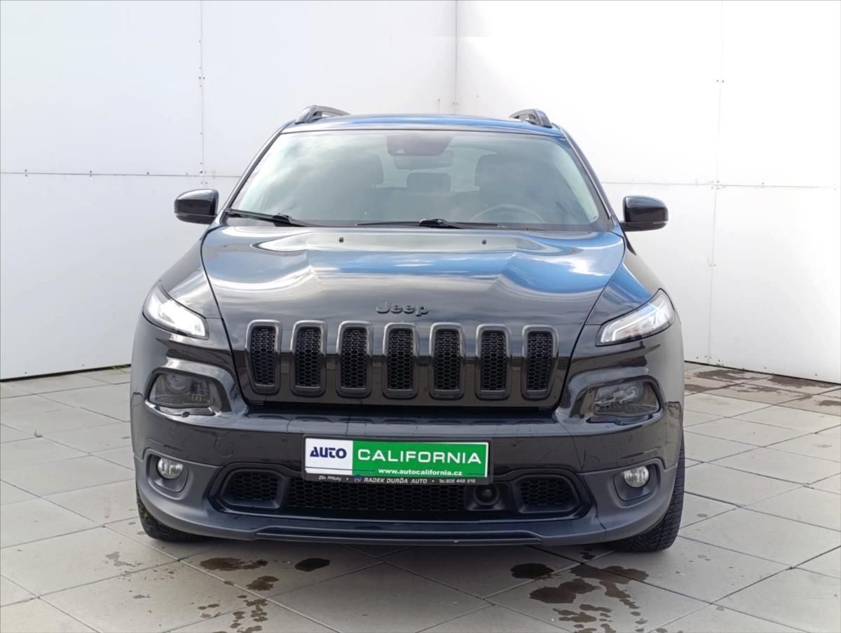 Jeep Cherokee, 3,2 V6 Limited 4WD Kamera Tažn - fotka 3