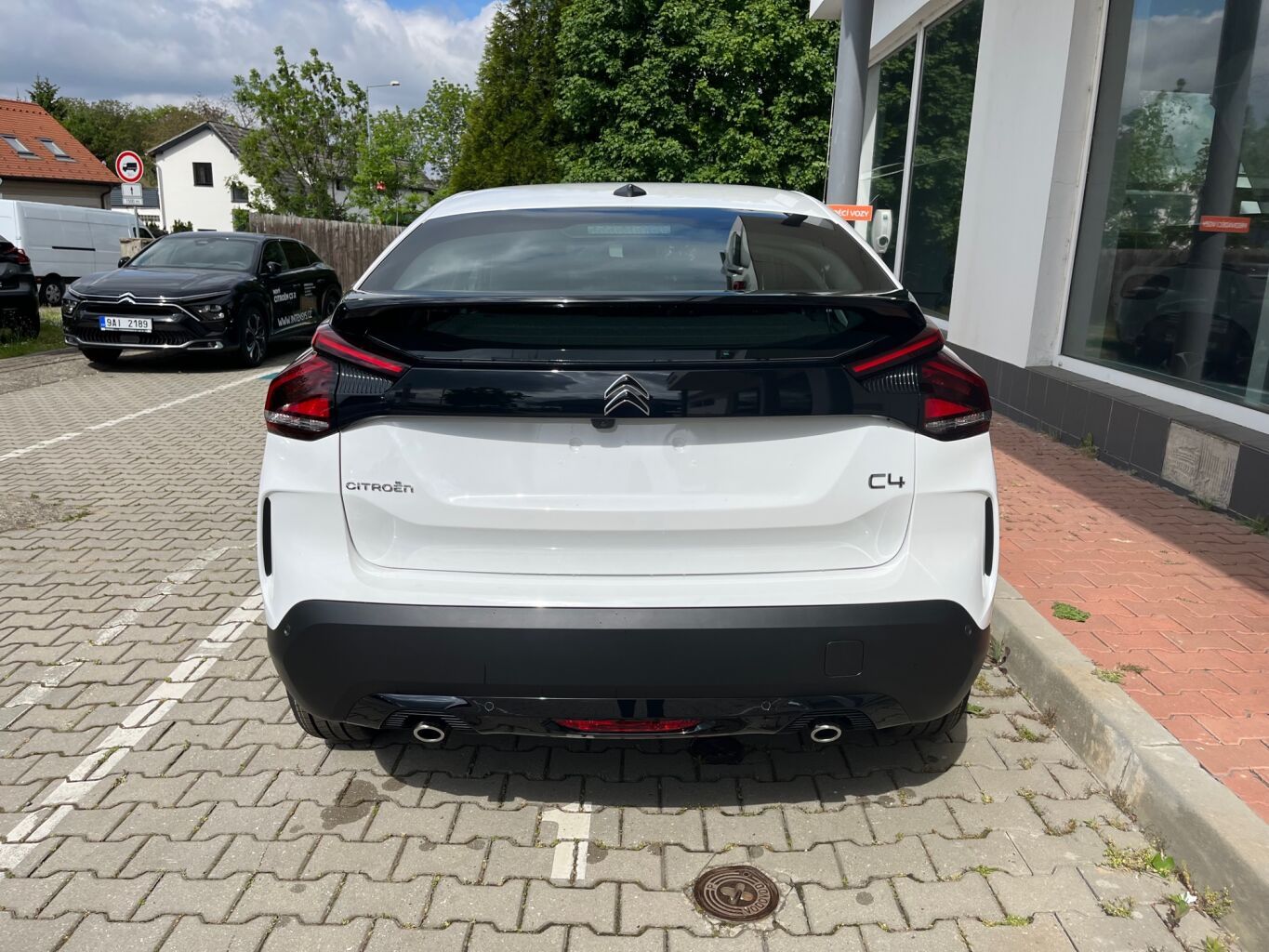 Citroën C4, PLUS 1.2 PureTech 130 S&S EAT8 - fotka 4