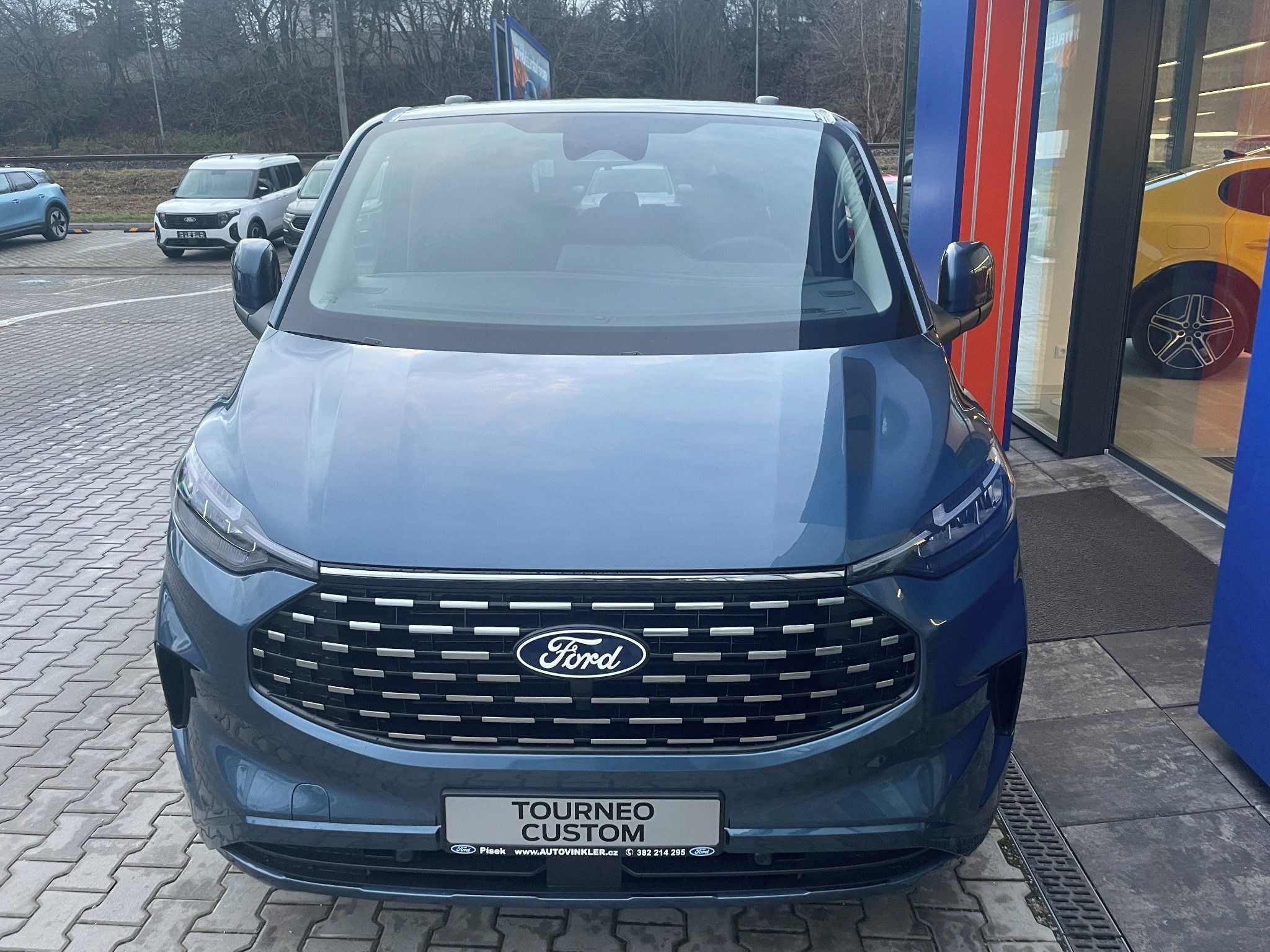 Ford Tourneo Custom, Titanium L1 110kW man - fotka 2