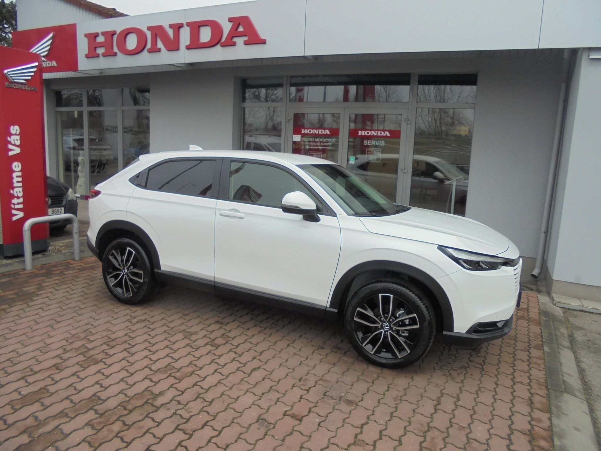 Honda HR-V, 1.5e:HEV ELEGANCE 2026 - fotka 4