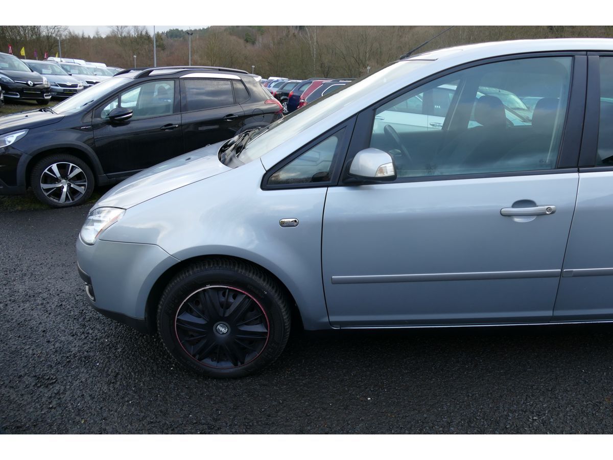 Ford C-MAX, 2,0TDCI 100KW GHIA - fotka 6