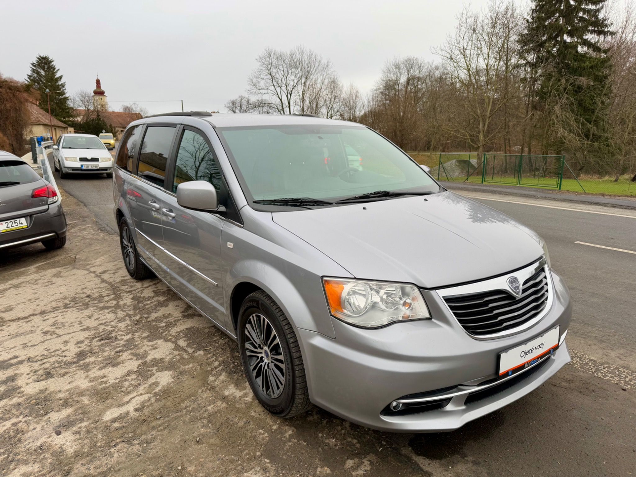 Lancia Voyager, S 2.8CRD A/T Kůže El. dveře - fotka 4