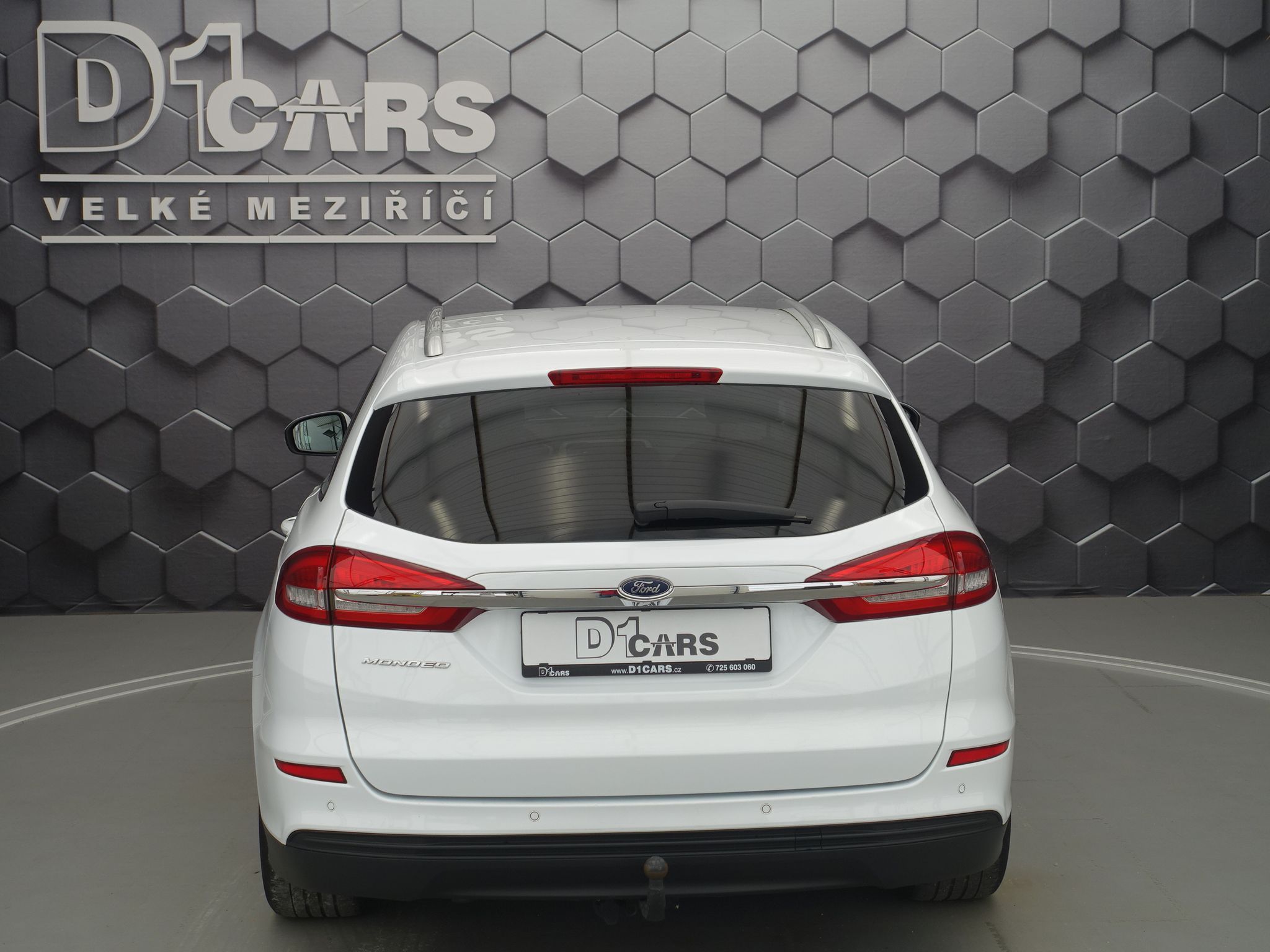 Ford Mondeo, 110 kW, MANUÁL, TAŽNÉ - fotka 4