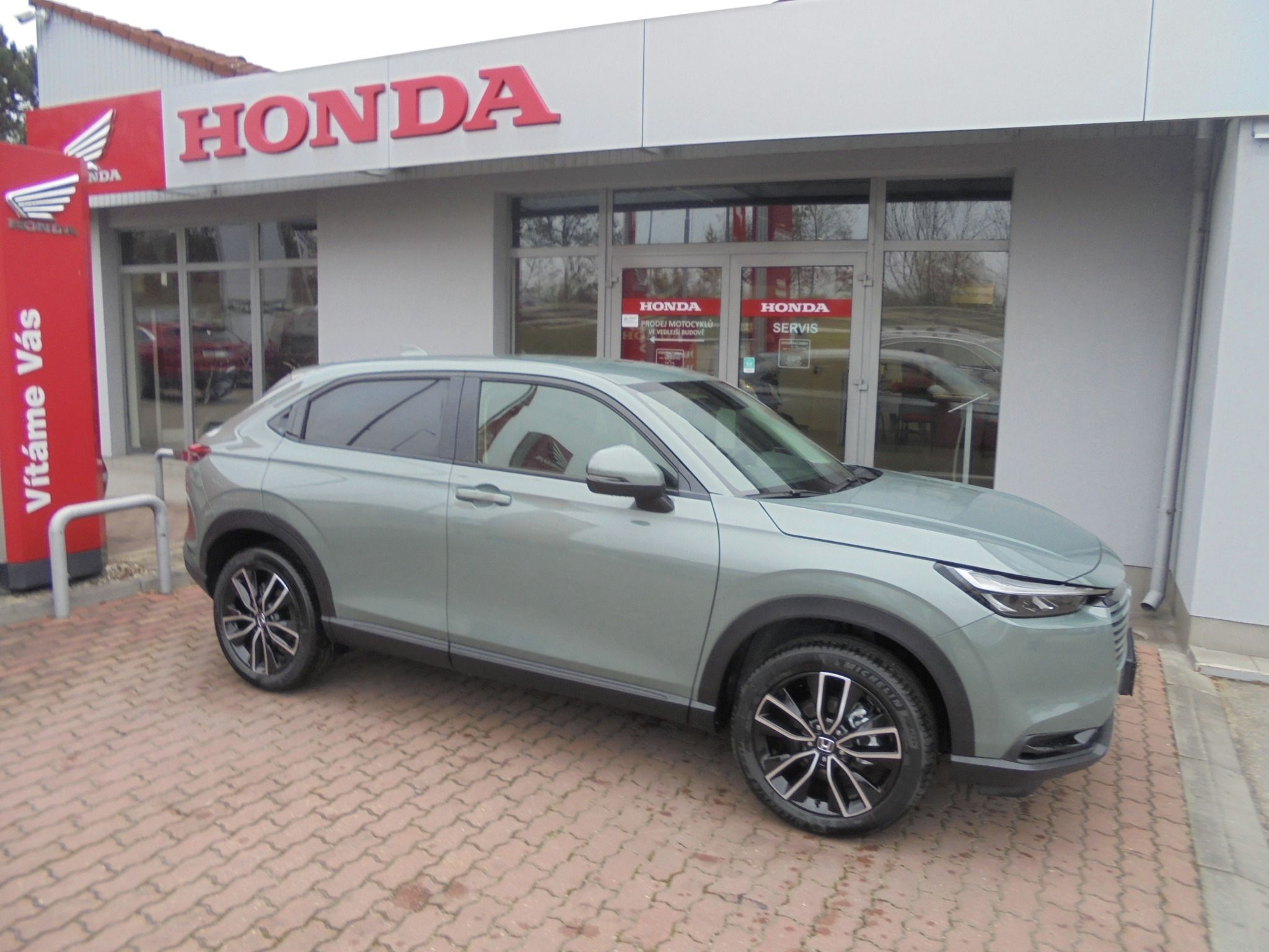 Honda HR-V, 1.5e:HEV ELEGANCE 2027 - fotka 2