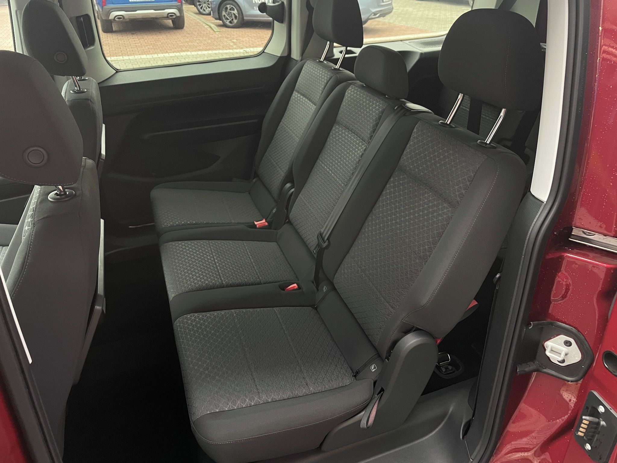 Ford Tourneo Connect, Titanium 2.0 EcoBlue 90 kW AUT - fotka 6