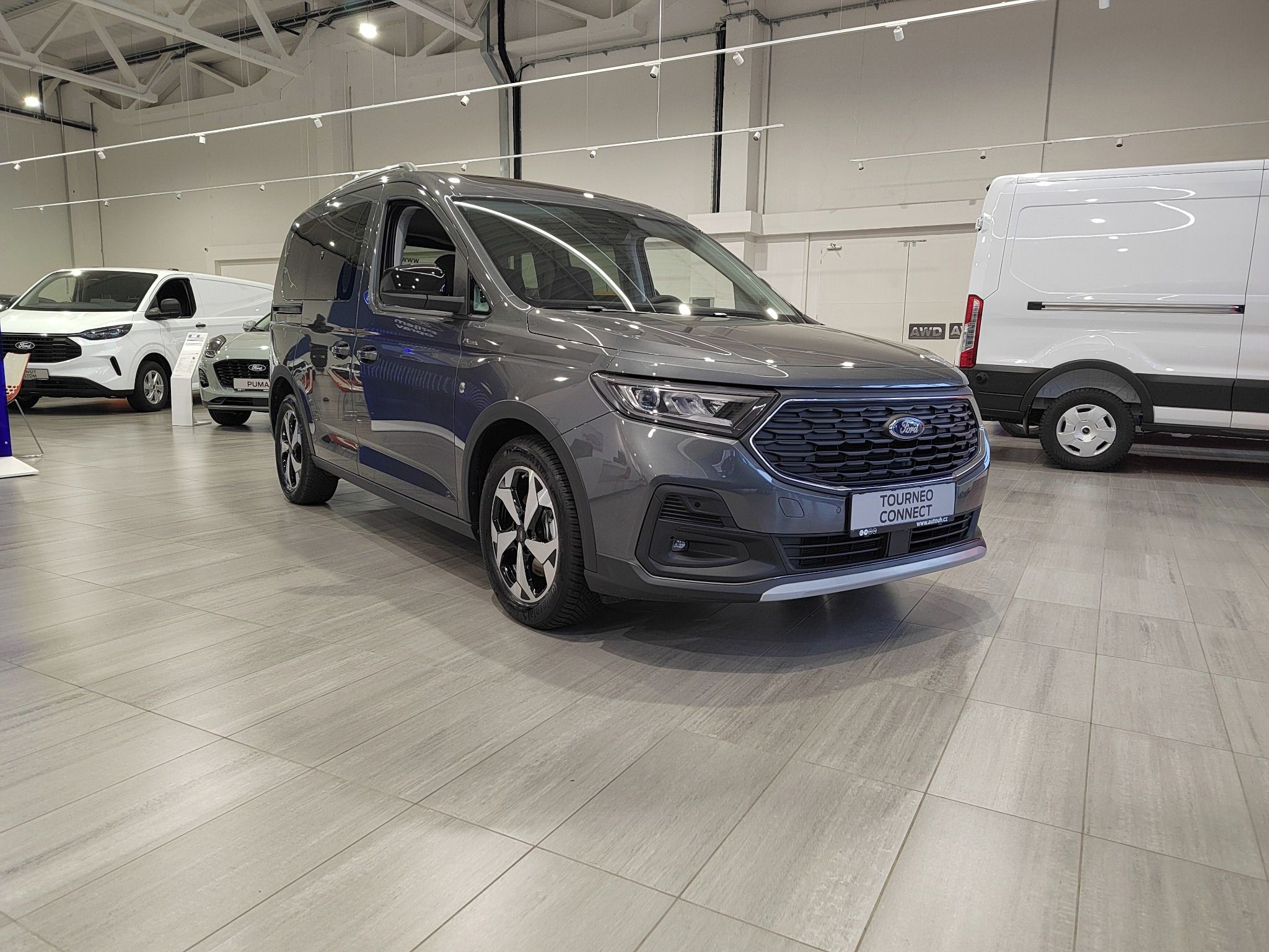 Ford Tourneo Connect, L1 ACTIVE PHEV - fotka 2
