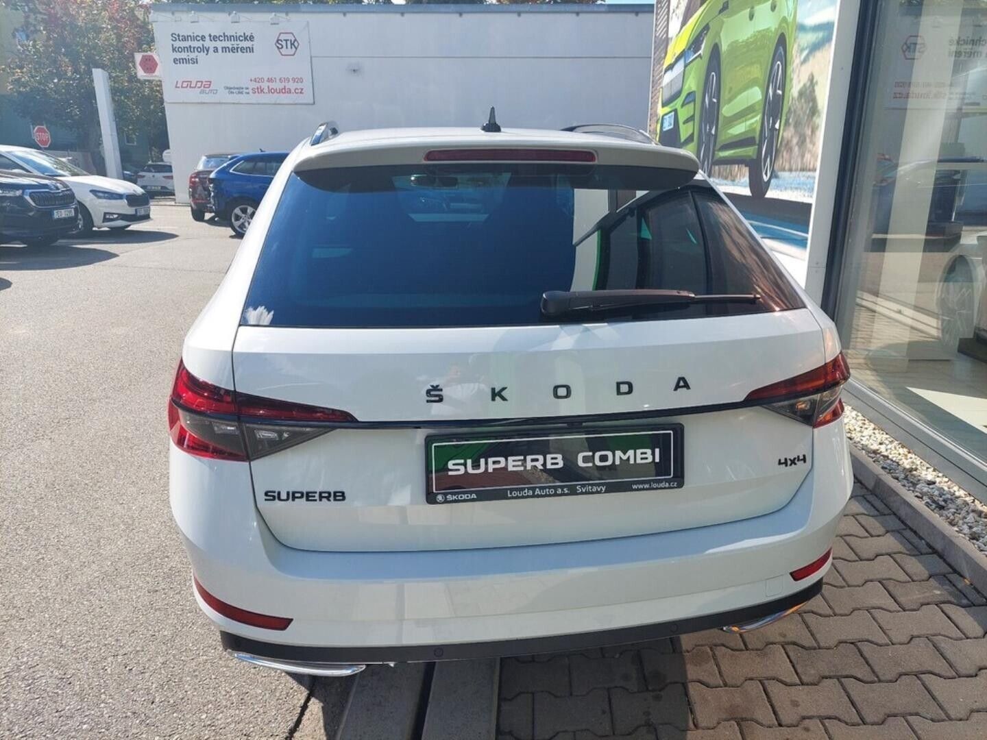Škoda Superb, Combi Sportline 2.0 TDI 147 kW - fotka 6