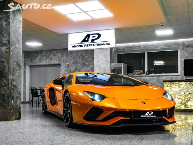 Lamborghini Aventador