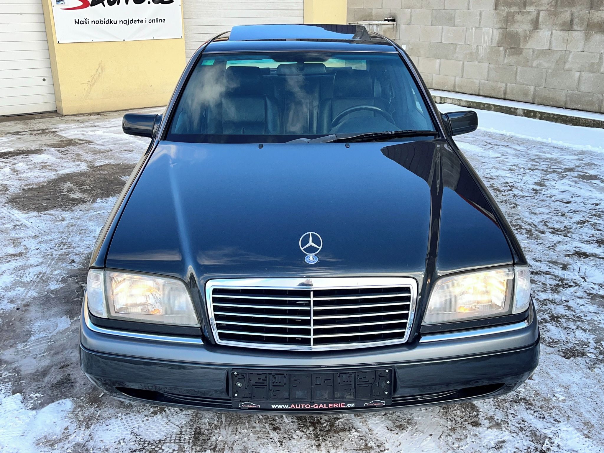 Mercedes-Benz Třídy C, C280 TOP VÝBAVA, KRASAVEC! - fotka 2