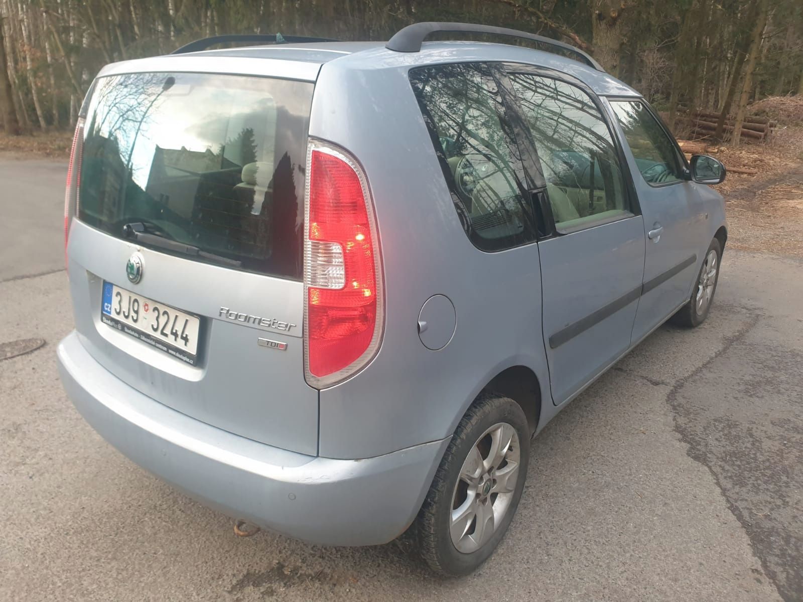 Škoda Roomster, NA SPLÁTKY VŠEM BEZ REGISTRU - fotka 4