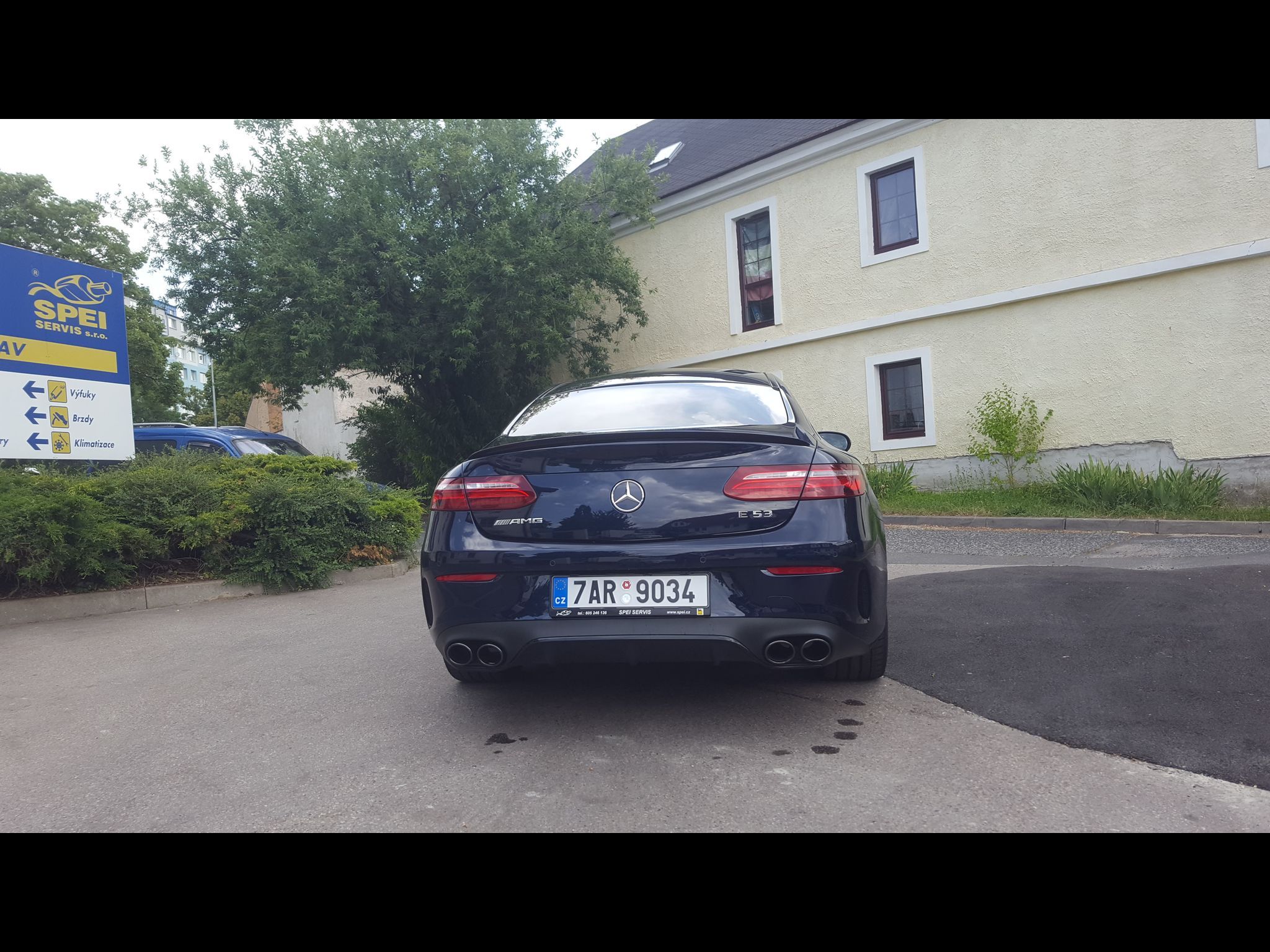 Mercedes-Benz Třídy E, Mercedes- 53 4MATIC+ kupé - fotka 6