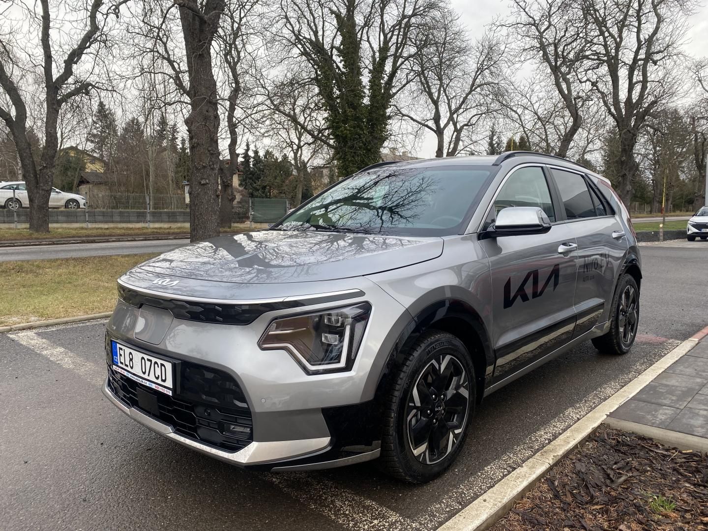 Kia Niro EV, STYLE 150 KW+64,8 KWH - fotka 3