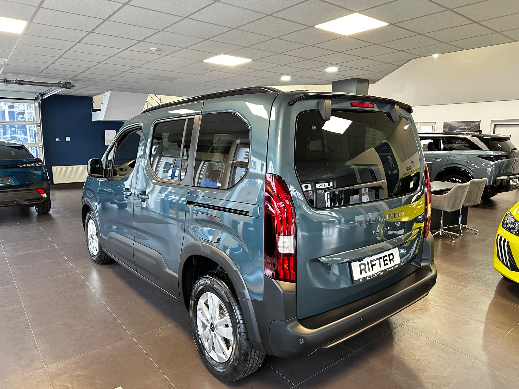 Peugeot Rifter, ALLURE BlueHDi 100 S&S MAN6 - fotka 6