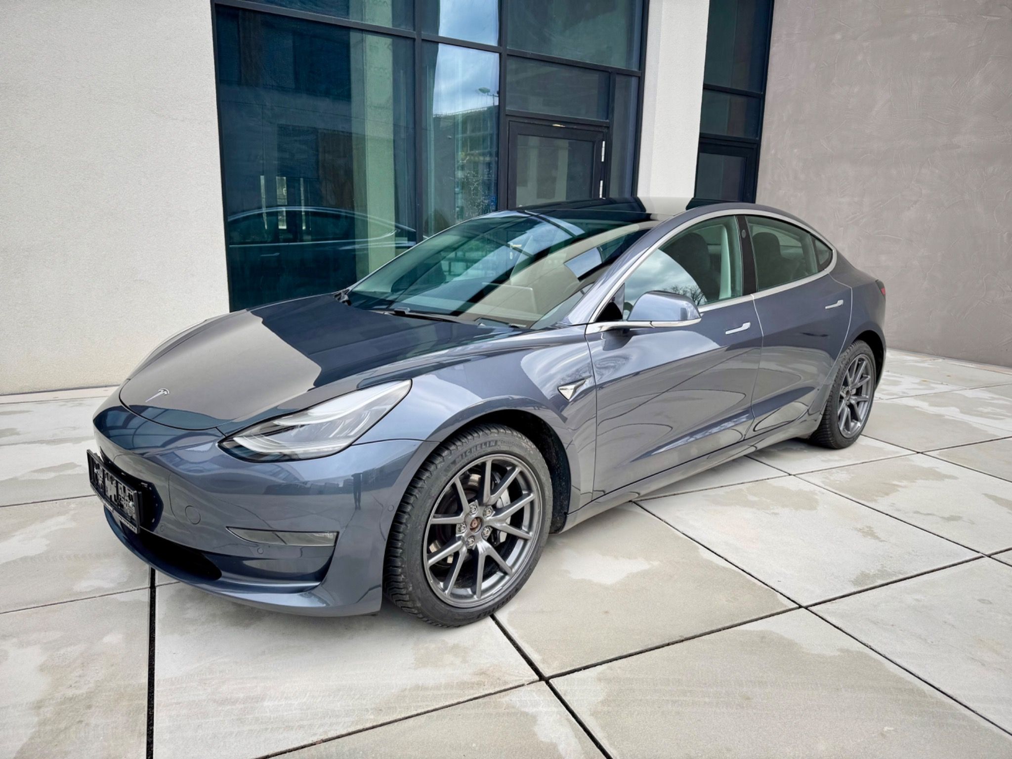 Tesla Model 3, LONG RANGE 4x4 1 MAJITEL - fotka 2