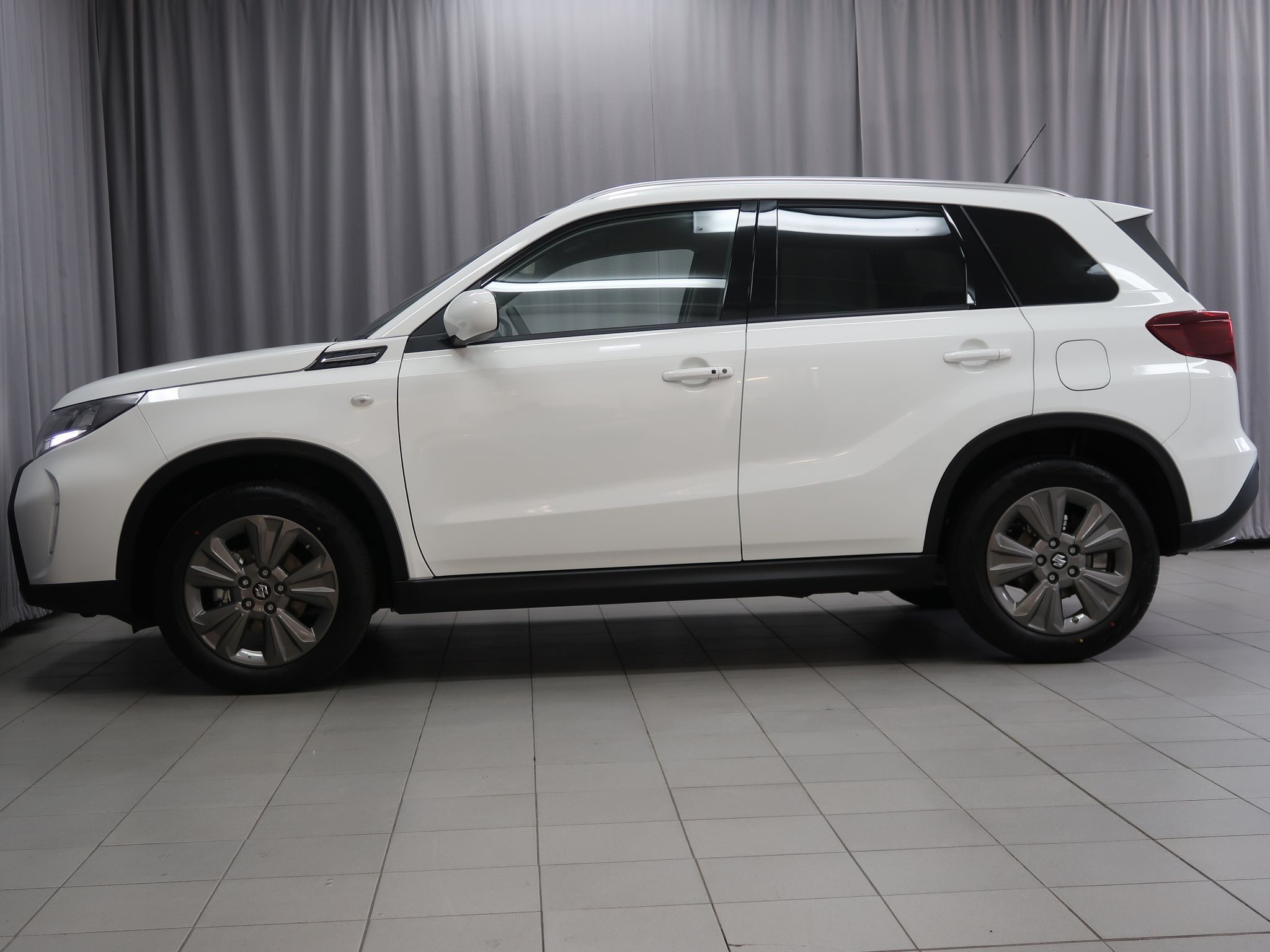 Suzuki Vitara, 1,4 Premium 4x4-vůz ve výrobě - fotka 6