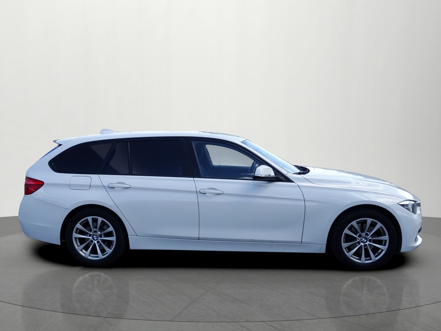 BMW Řada 3, 320d 140kW 8°A/T Navi El.kufr - fotka 5