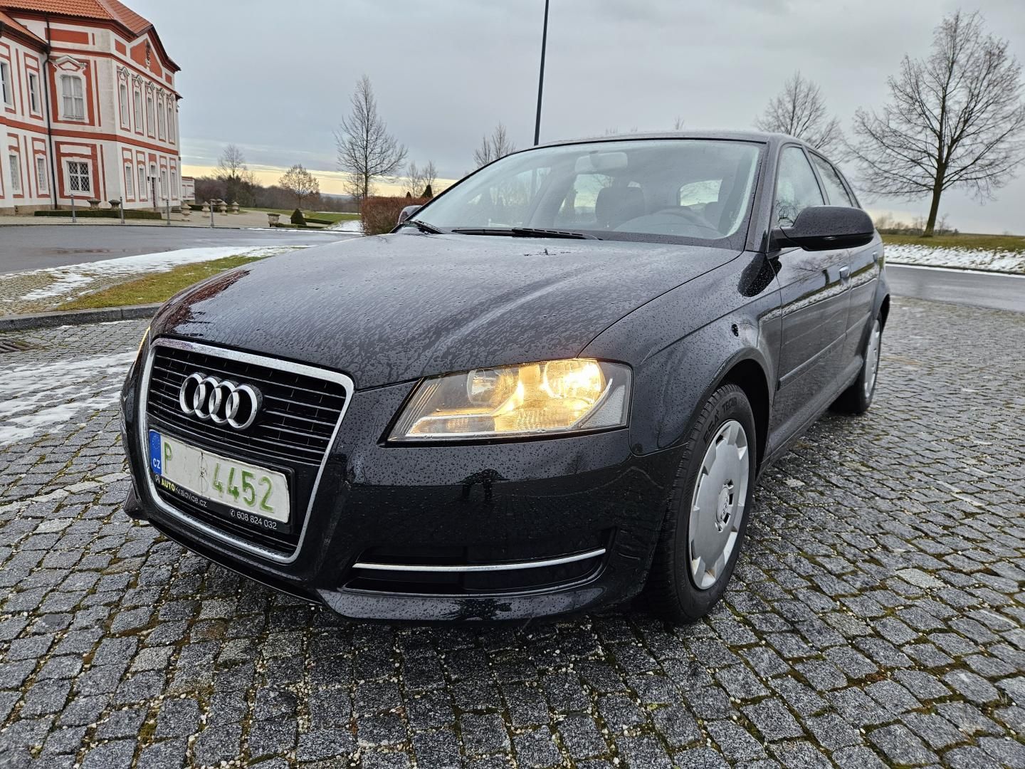 Audi A3, SPORTBACK 1.4 TFSI SPLÁTKY - fotka 2