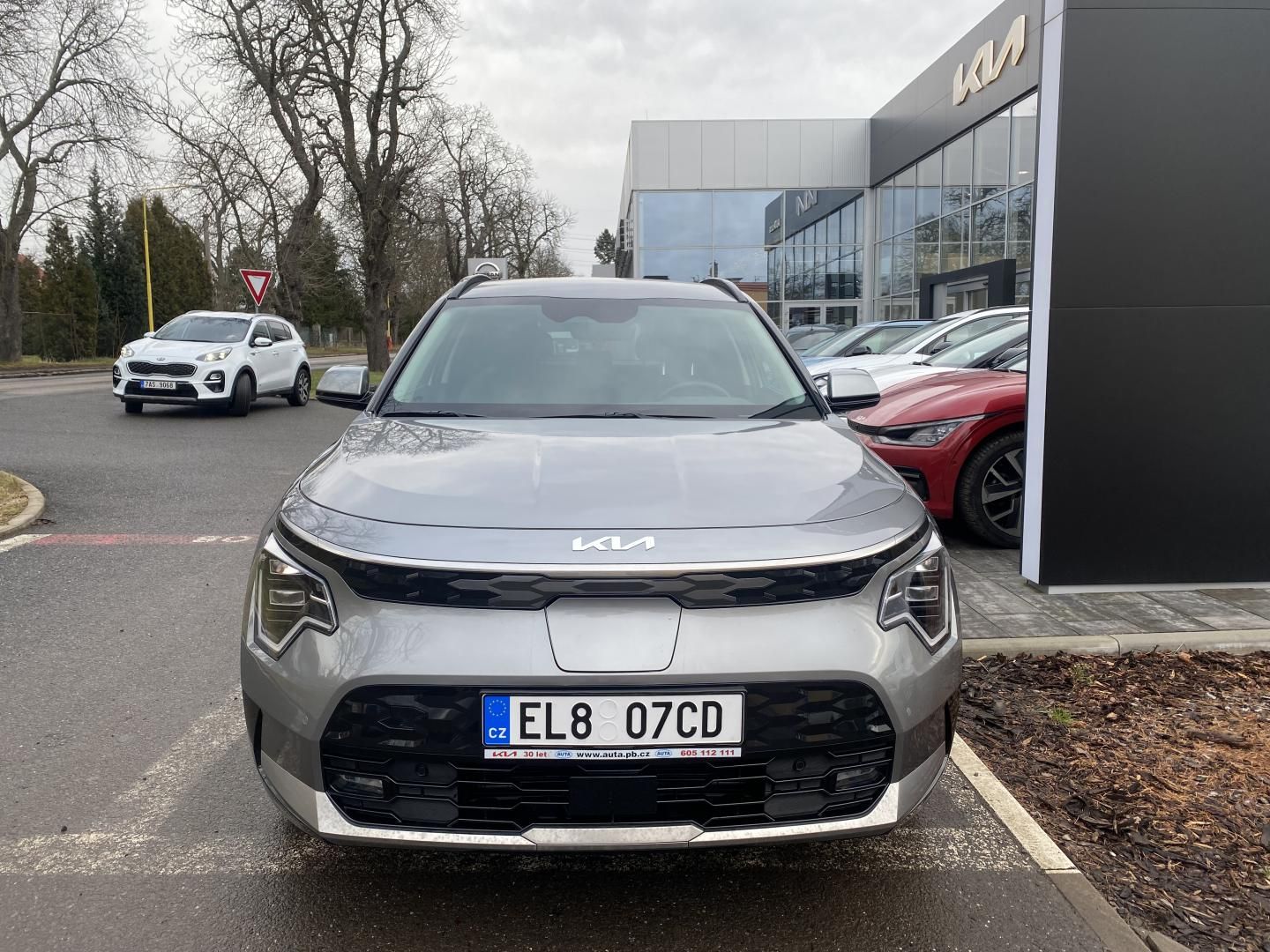 Kia Niro EV, STYLE 150 KW+64,8 KWH - fotka 2