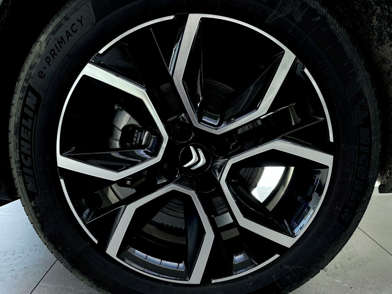 Citroën ë-C4, 017083 Shine Pack 100kW/136k - fotka 4