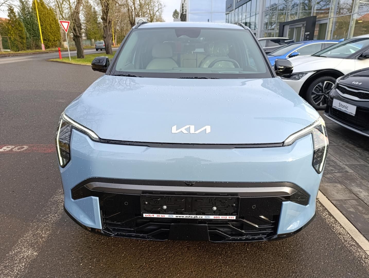Kia EV3, Synchronní AC elektromotor 4x2 - fotka 2