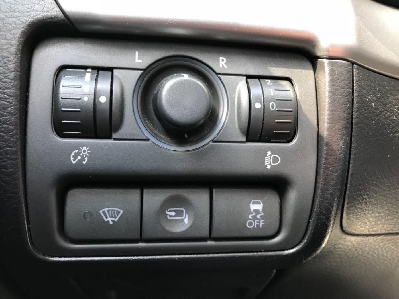 Subaru Legacy, 2,0 Active Combi, nová spojka - fotka 6