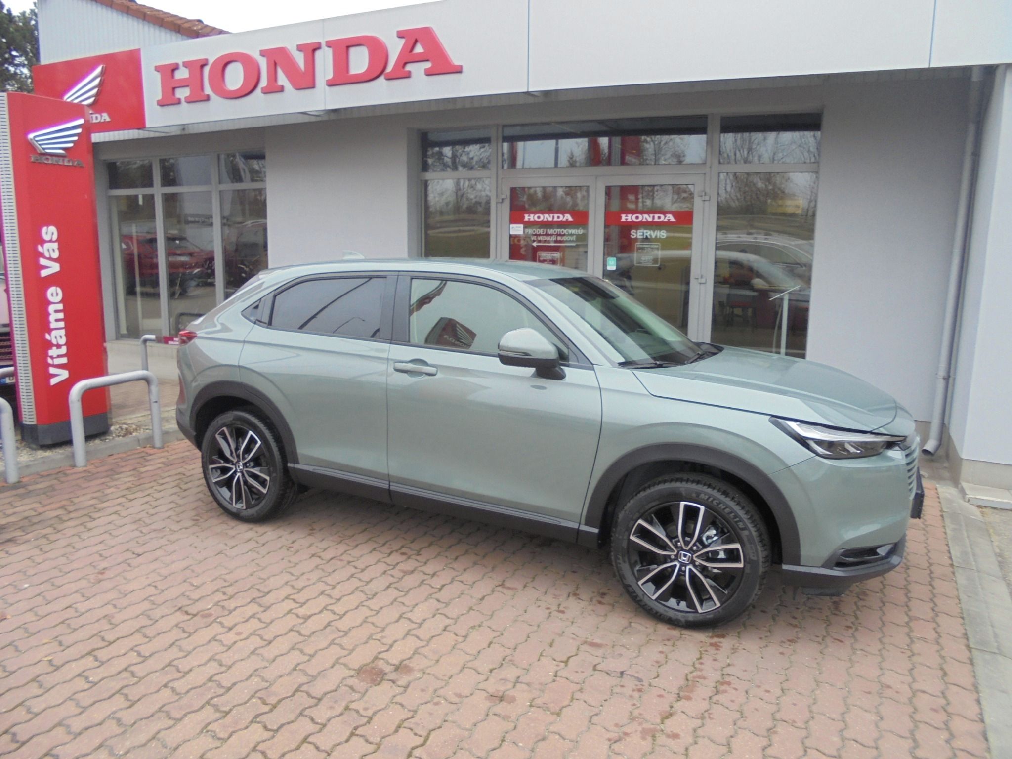 Honda HR-V, 1.5e:HEV ELEGANCE 2027 - fotka 3