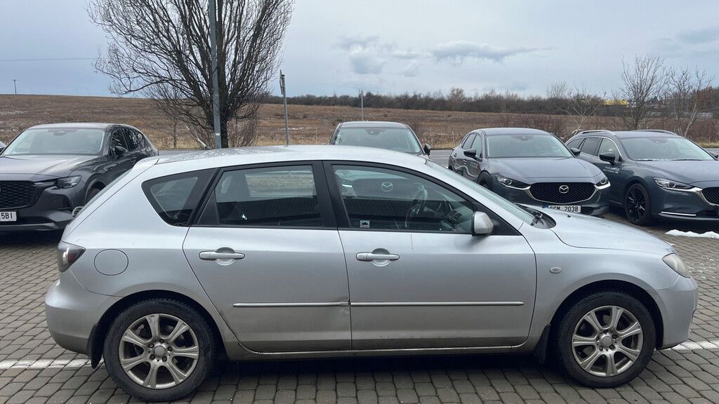 Mazda 3, 1.6  77 kW - fotka 3