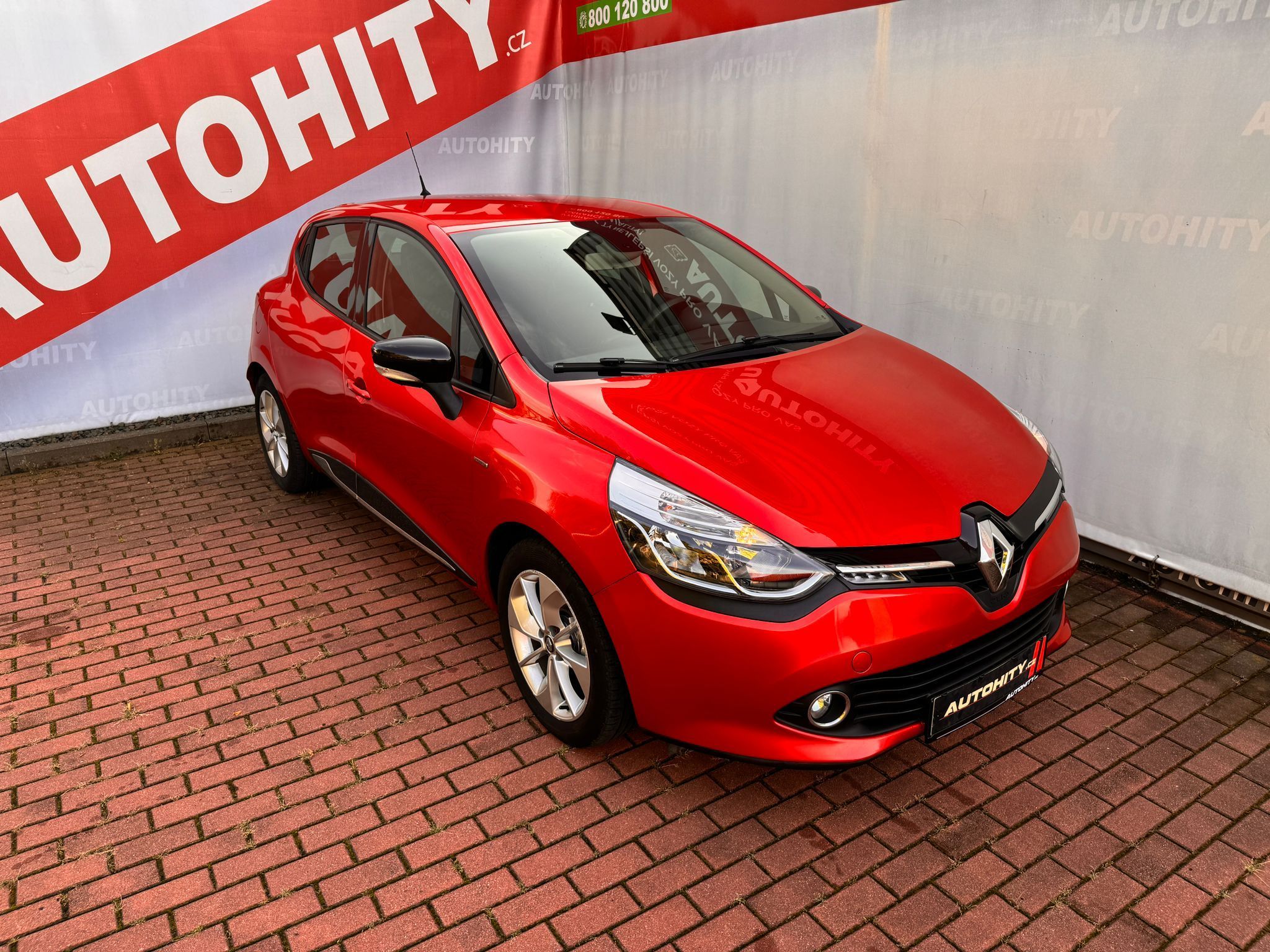 Renault Clio, 0.9 TCe Limited,Navi,ČR,1.Maj - fotka 3