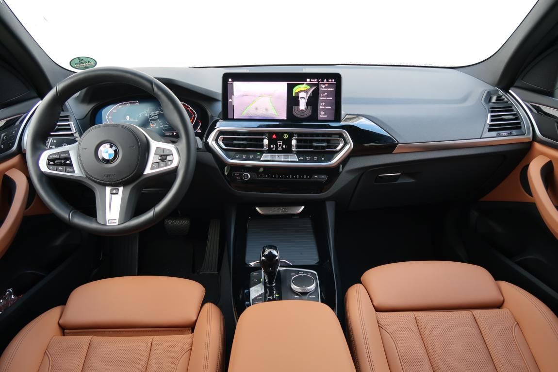 BMW X3, xDrive20d - fotka 4