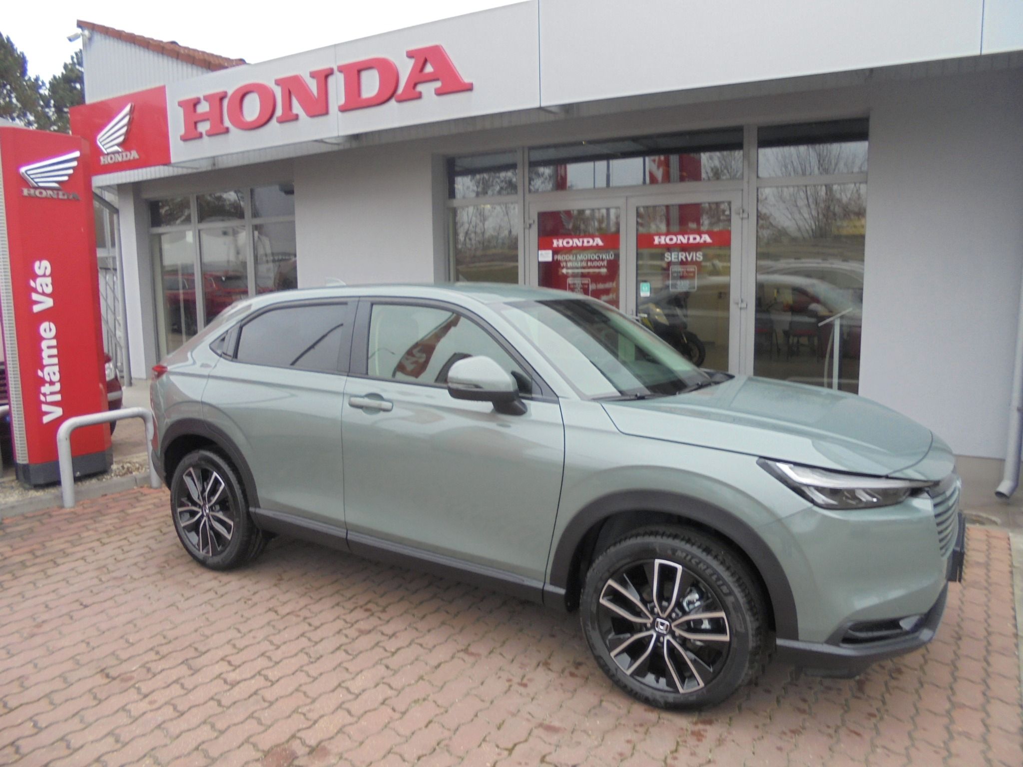 Honda HR-V, 1.5e:HEV ELEGANCE 2027 - fotka 5