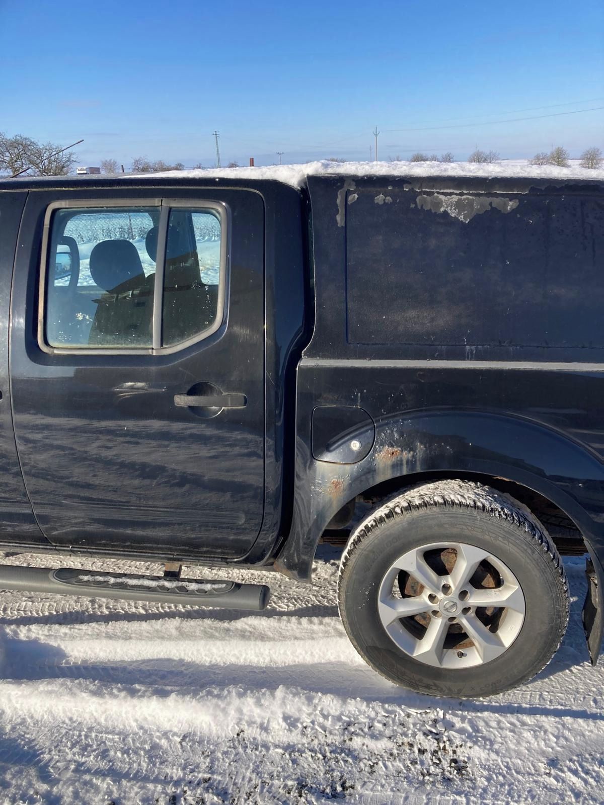 Nissan Navara, 2.5 TD 126KW 5Míst Automat - fotka 5
