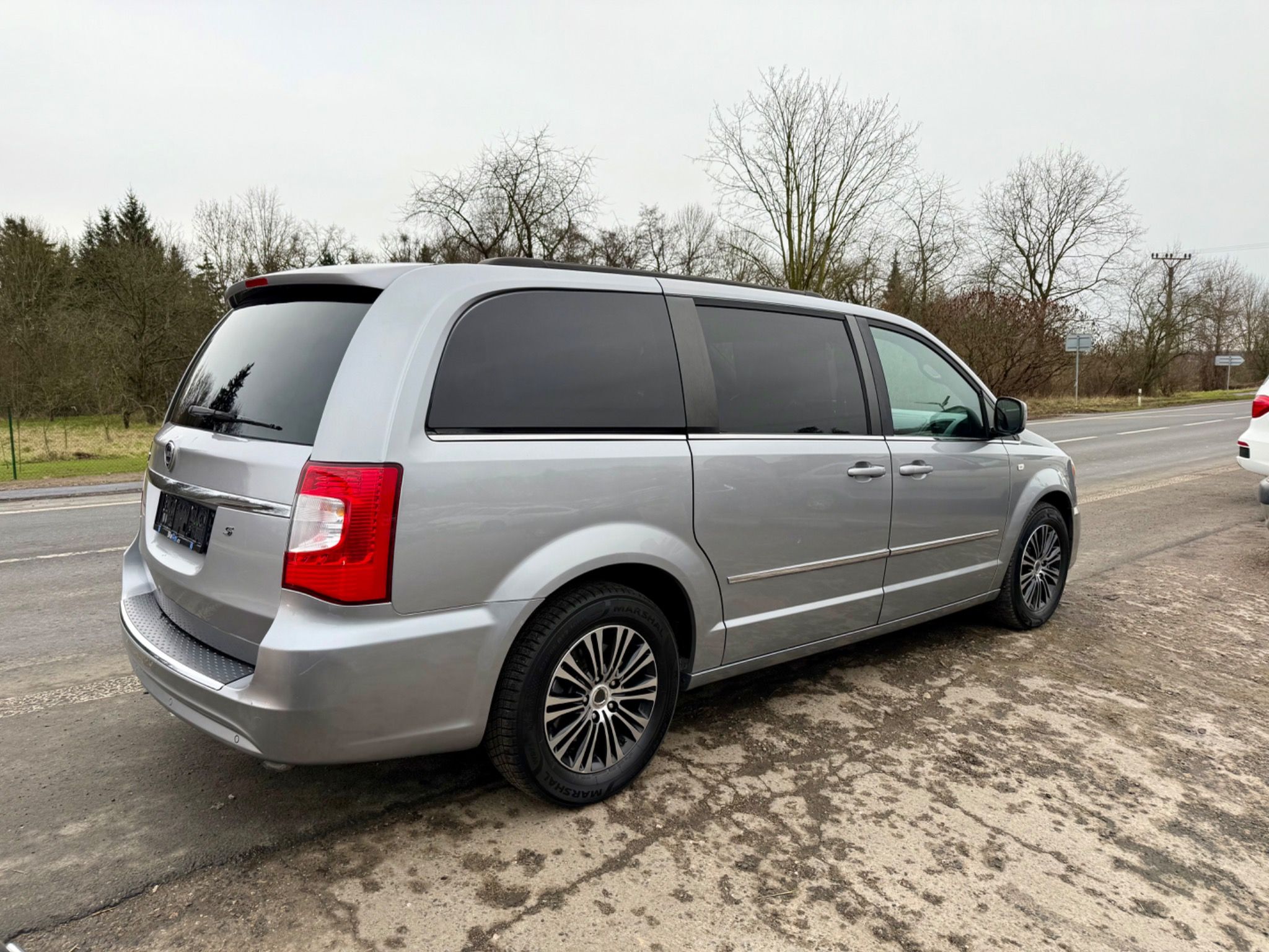 Lancia Voyager, S 2.8CRD A/T Kůže El. dveře - fotka 2