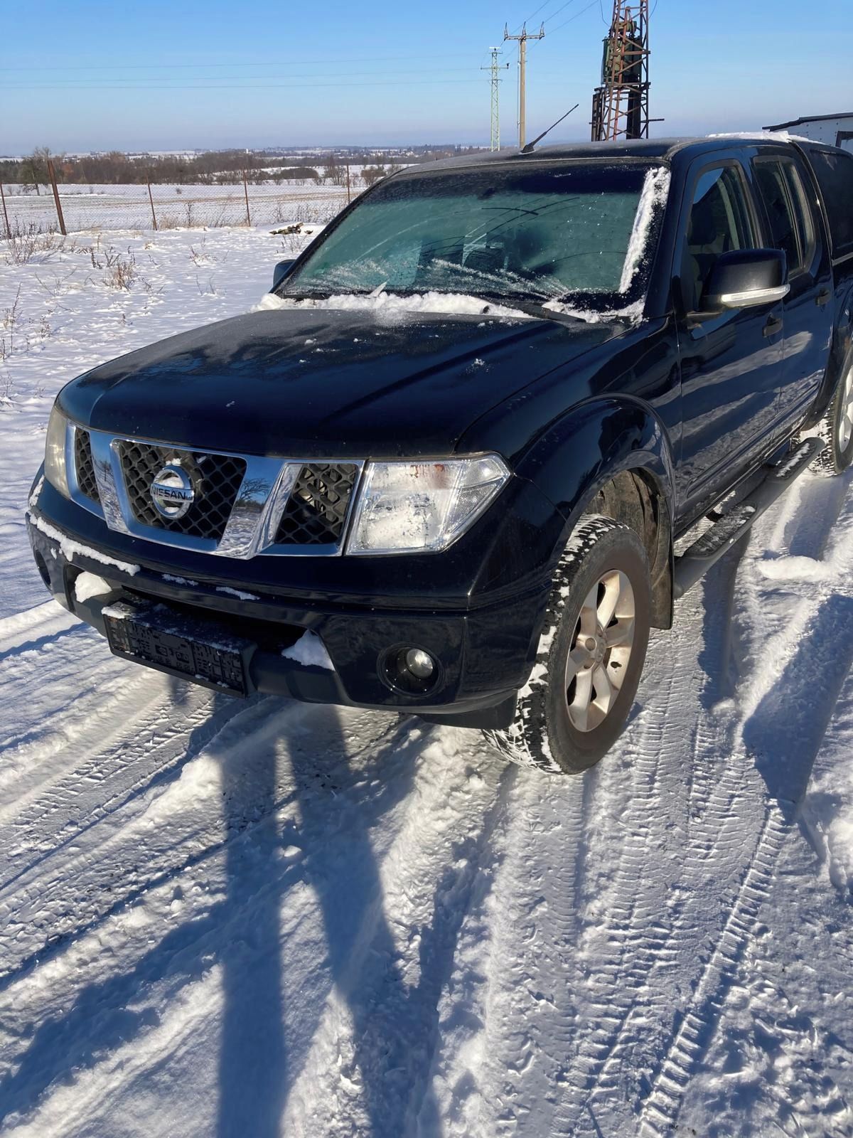 Nissan Navara, 2.5 TD 126KW 5Míst Automat - fotka 4