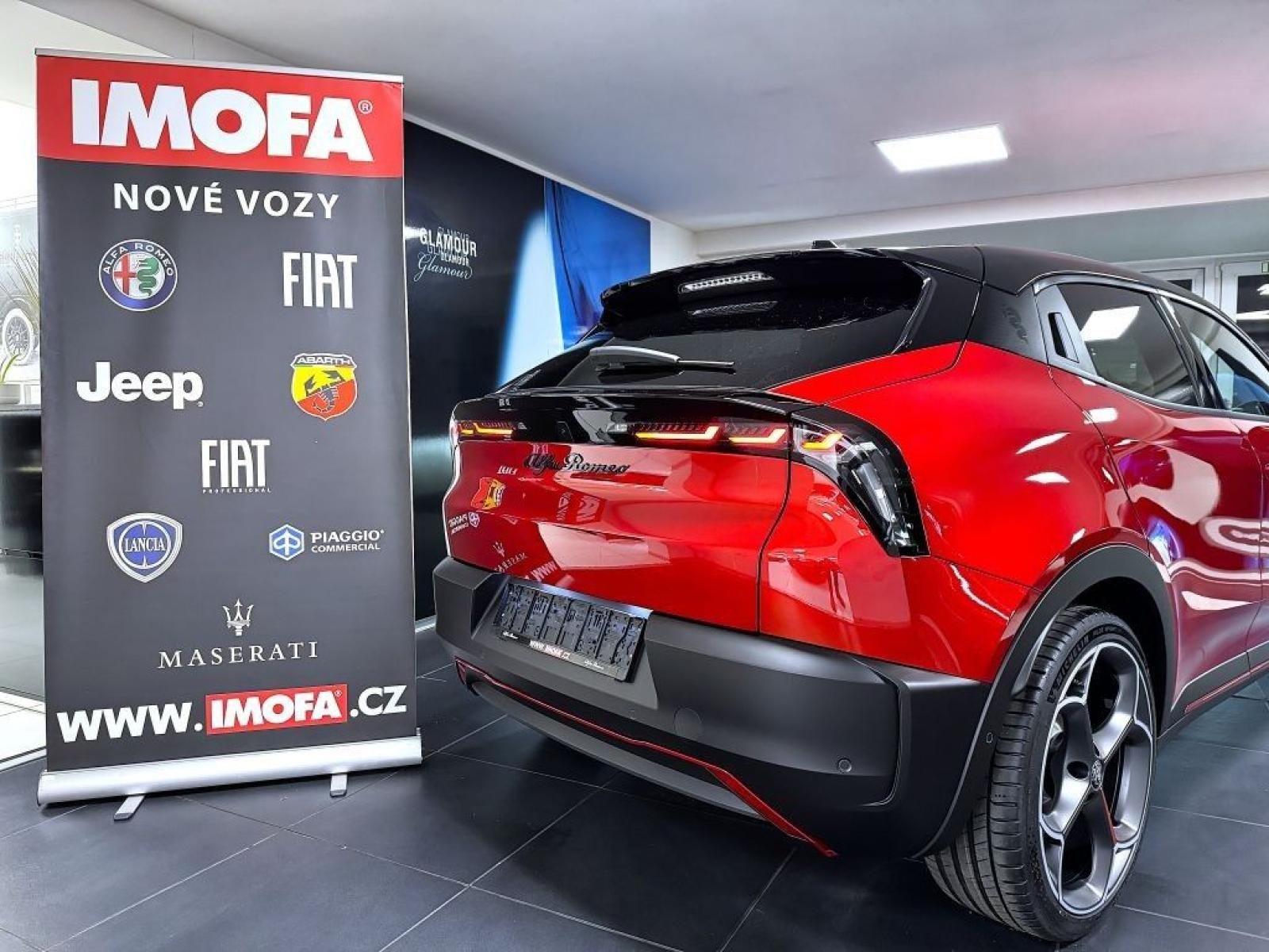 Alfa Romeo Junior, Veloce 280k Elettrica 54 kWh - fotka 5