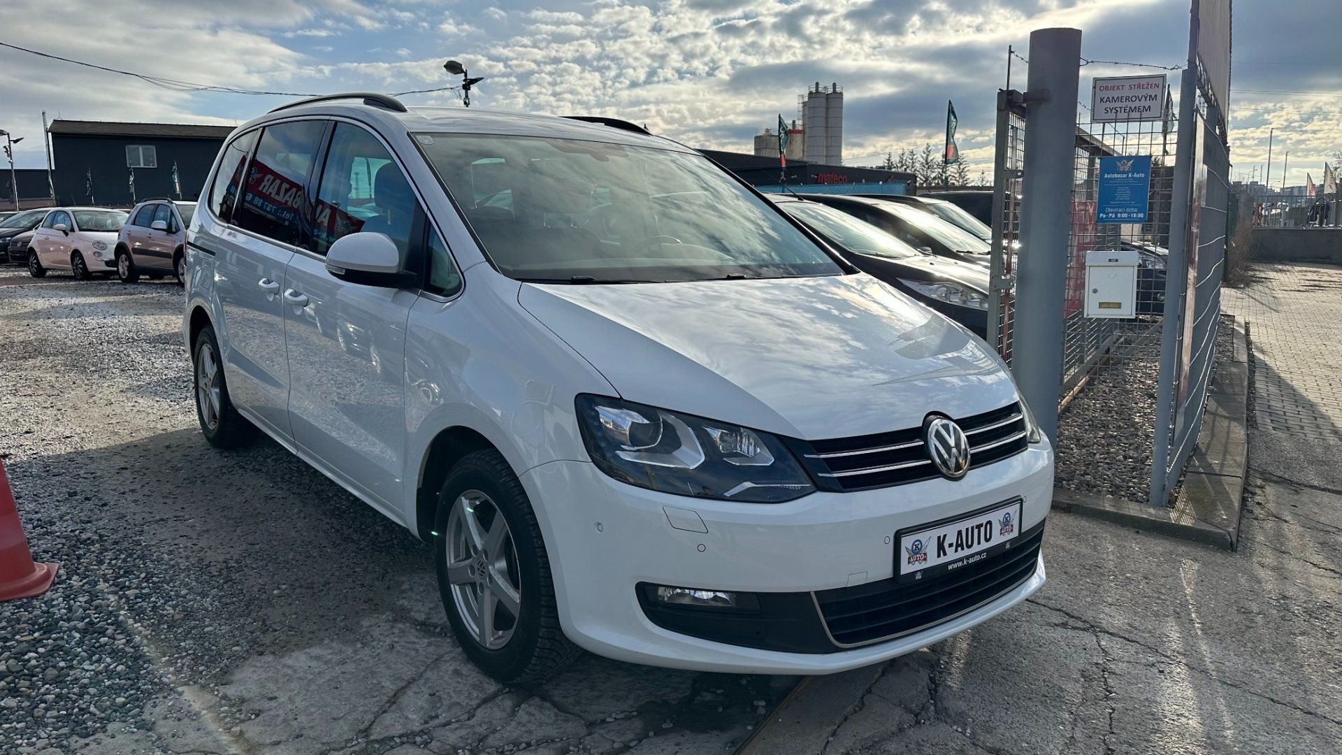 Volkswagen Sharan, 2.0TDI 85kW *DPH*Tažné*ACC* - fotka 3