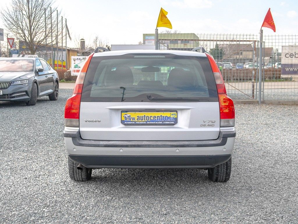 Volvo V70, 2.4D 120KW mat – 4x4 - fotka 6