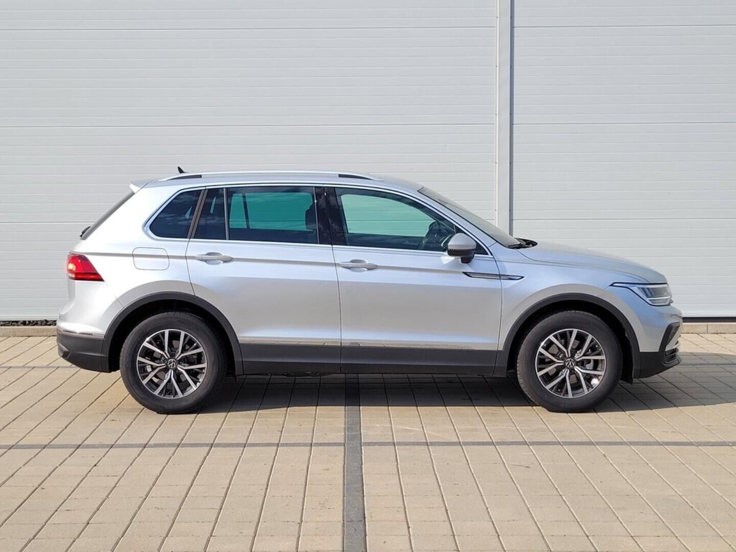 Volkswagen Tiguan, LIFE 1.5 TSI 110 kW - fotka 3